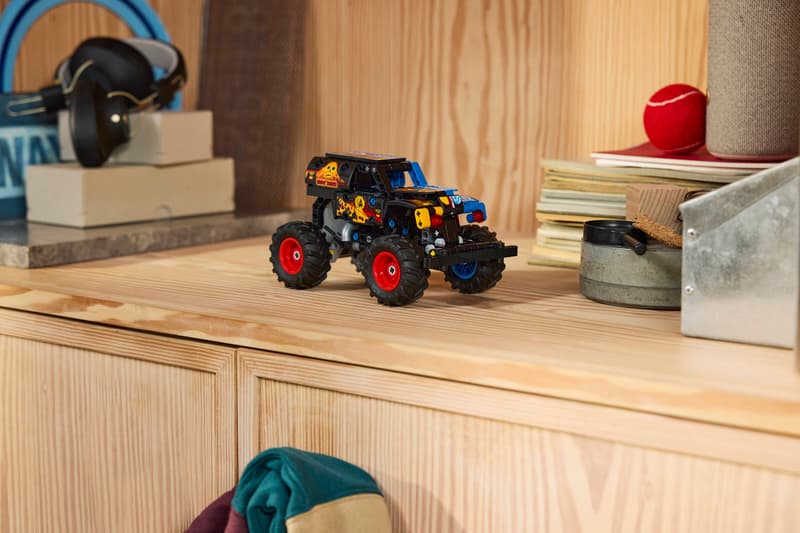 LEGO Technic | 42219 Monster Jam Grave Digger Fire And Ice