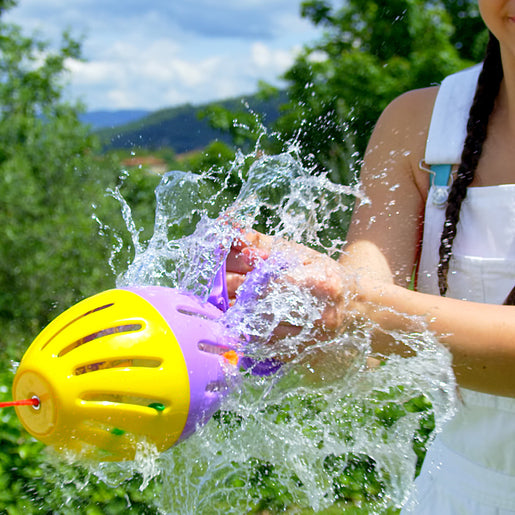 Stay Active Splash Atom Water Balloon Game