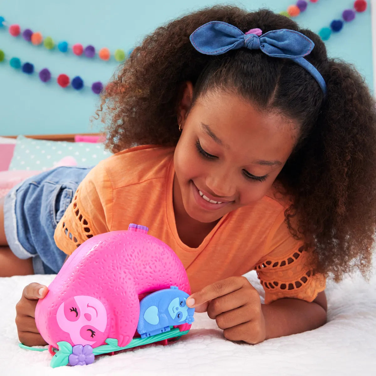 Polly Pocket Sloth Family 2-in-1 Purse Compact Playset