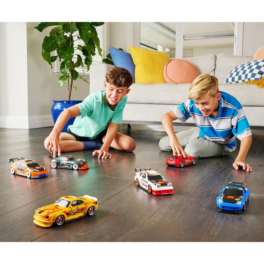 Metal Machines Speed Heroes Surprise Playset by ZURU (Styles Vary)