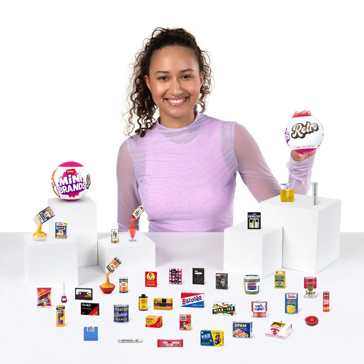 Mini Brands Retro Mystery Capsule by ZURU (Styles Vary)