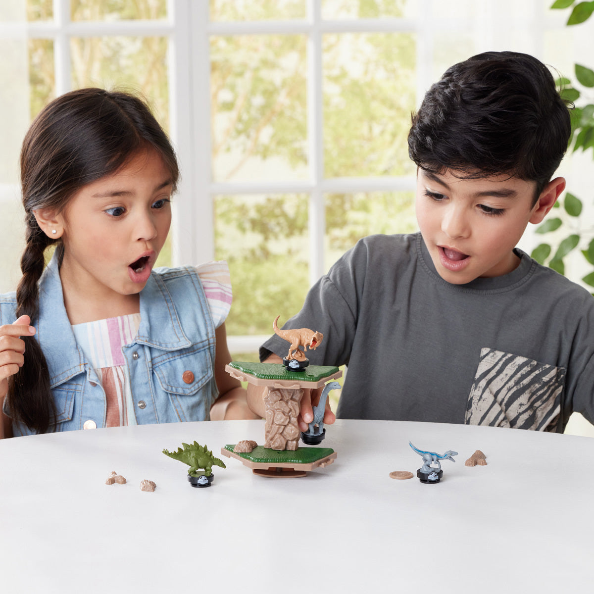 Jurassic World Island Quake Balancing Game