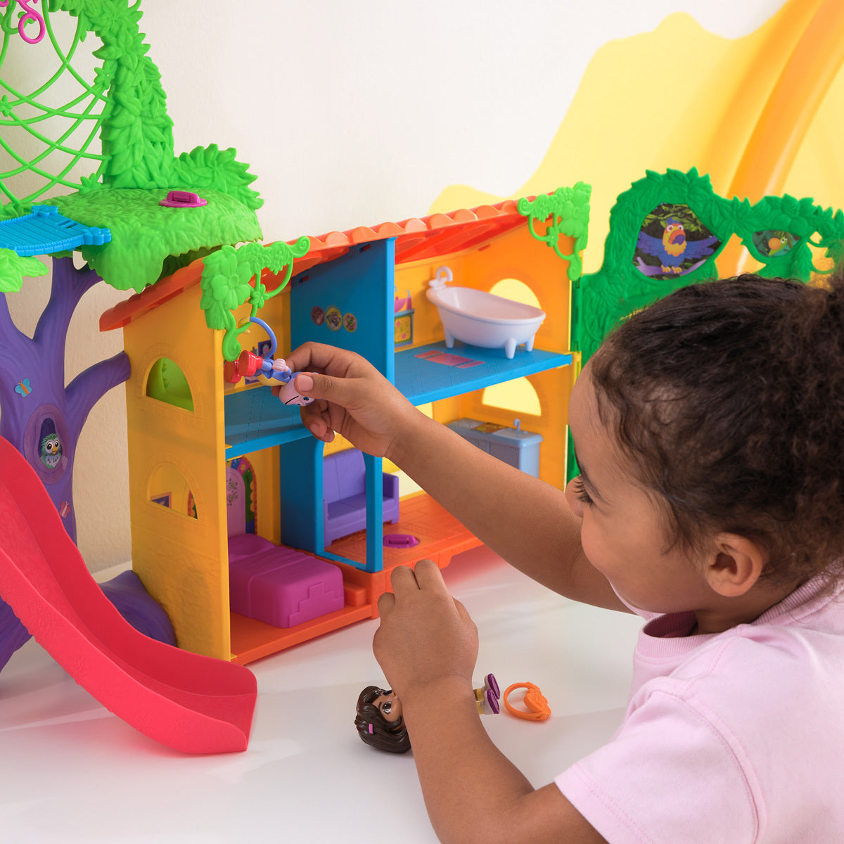 Dora Explore and Play Rainforest Casita Playset
