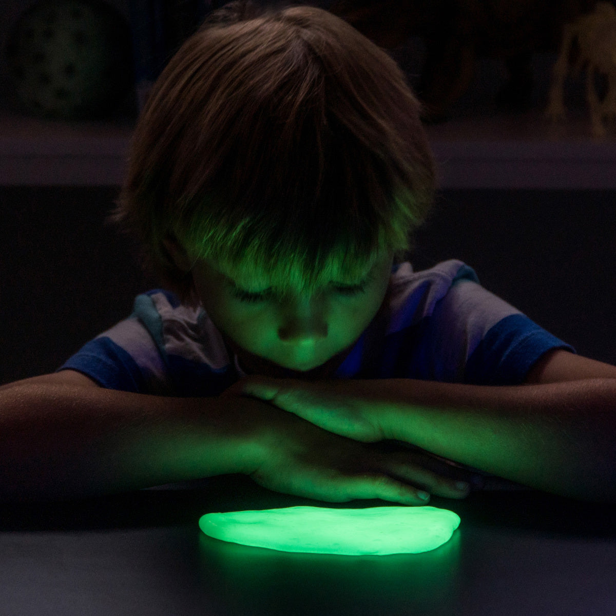 National Geographic Glow In The Dark Science Kit