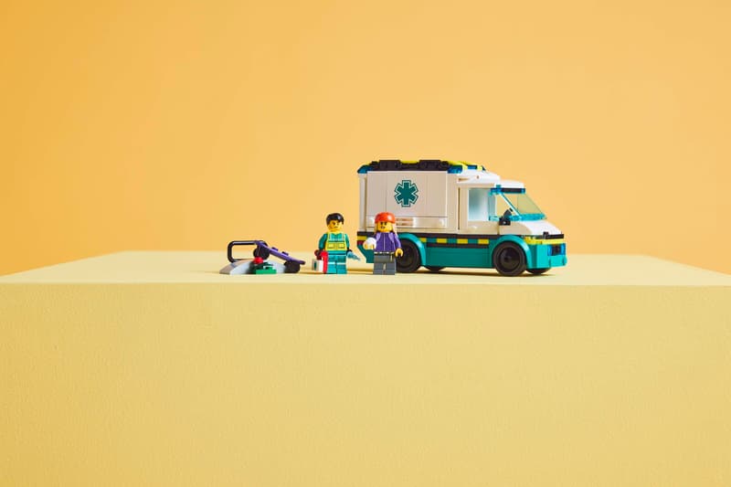 LEGO City | 60451 Emergency Ambulance