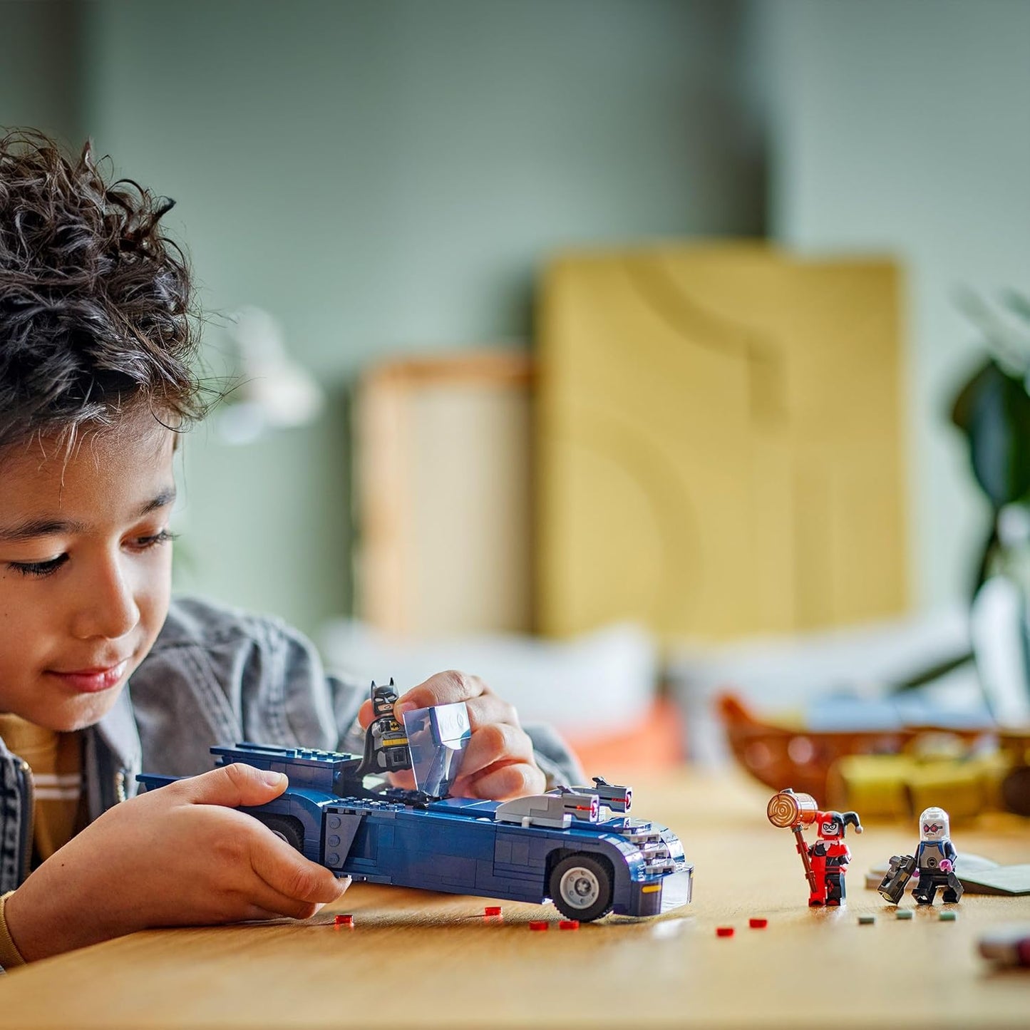 Lego Batman 76274 Batman‚Ñ¢ with the Batmobile‚Ñ¢ vs. Harley Quinn‚Ñ¢ and Mr. Freeze‚Ñ¢