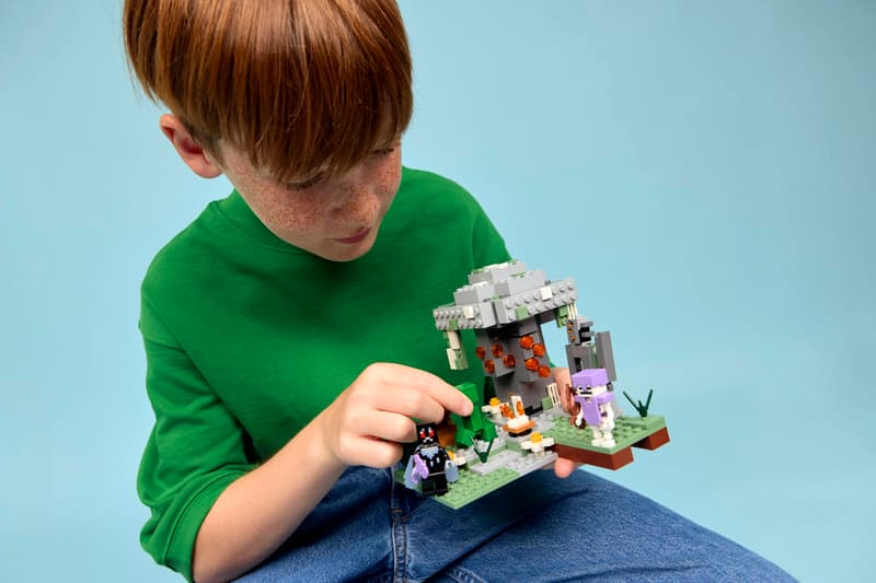 LEGO Minecraft | 21586 The Pale Garden