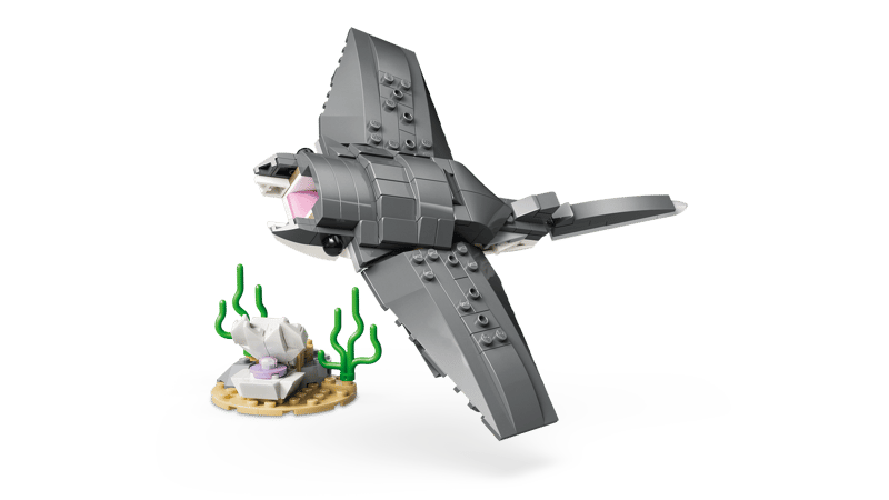 LEGO Creator | 31381 Fierce Shark with a Treasure Chest