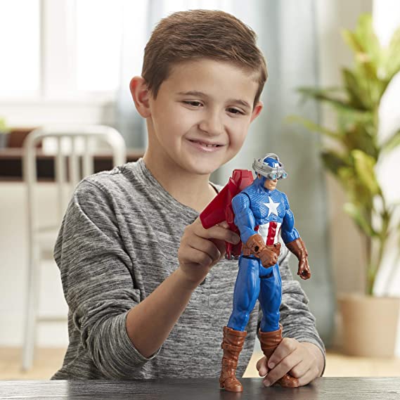 HASBRO - Marvel Avengers Titan Hero Series Blast Gear Action Figure di Thanos (classe Deluxe) di 30 cm
