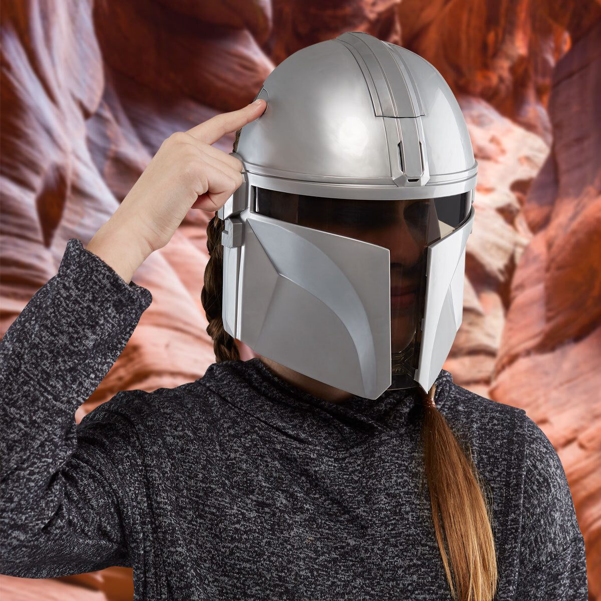 Star Wars - The Mandalorian Electronic Mask