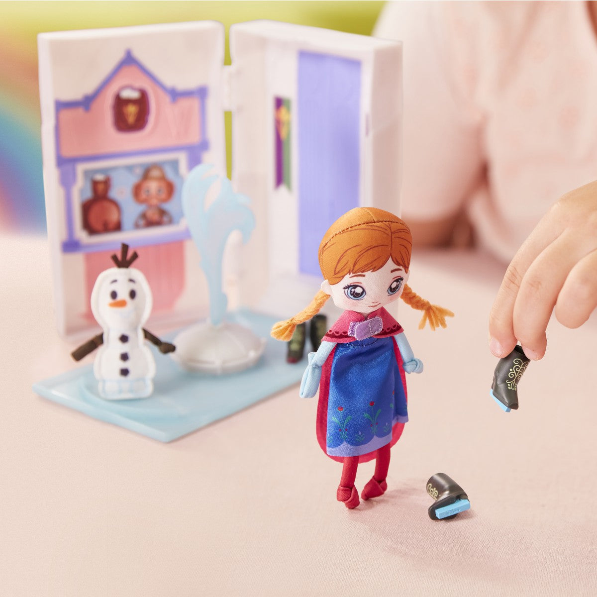 Disney Sweet Seams Deluxe Doll Pack Frozen Anna's Ice Rink Playset