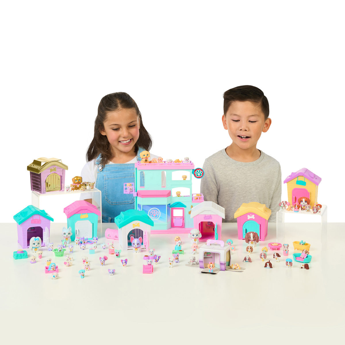 Little Live Pets Mama Surprise House Playset (Styles Vary)