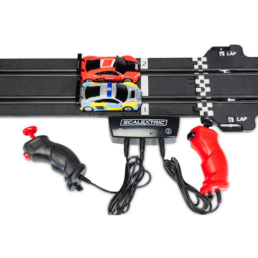 Scalextric Evo Hot Pursuit Exclusive Audi R8 Racetrack