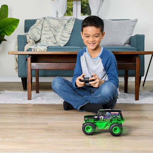 Monster Jam Grave Digger Remote Control Car