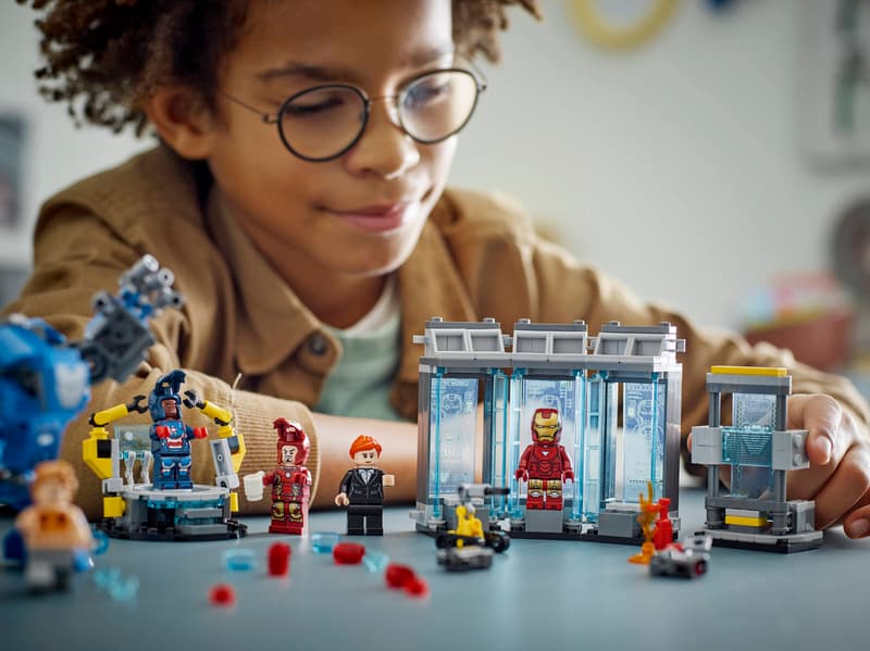 LEGO Marvel | 76315 Iron Man's Laboratory: Hall of Armor