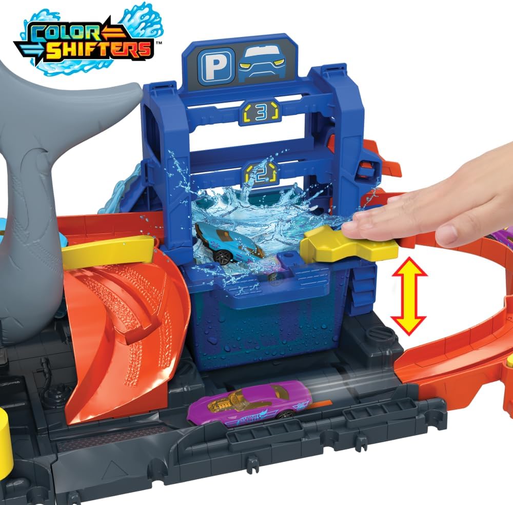 Hot Wheels City Ultra Shark Car Wash With Color Reveal Toy Car in 1:64 Scale