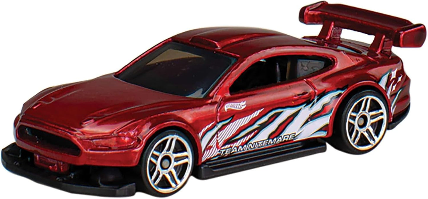 Hot Wheels Cars, 5-Pack of Die-Cast Toy Cars or Trucks in 1:64 Scale (Styles May Vary)