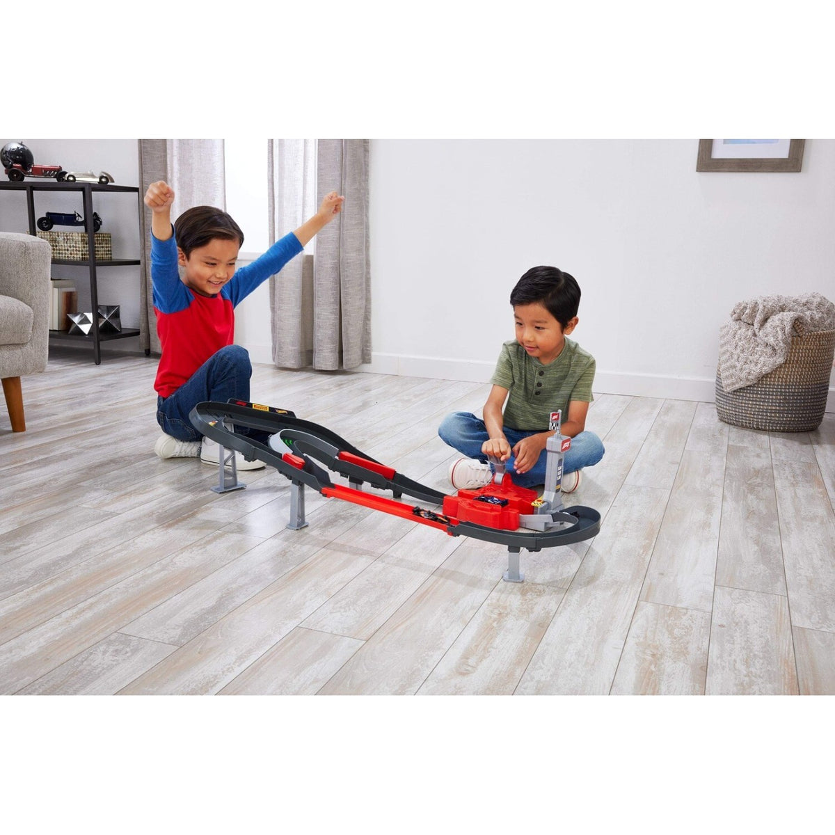 Hot Wheels Racing Formula 1 Sprint Race Circuit Track Set