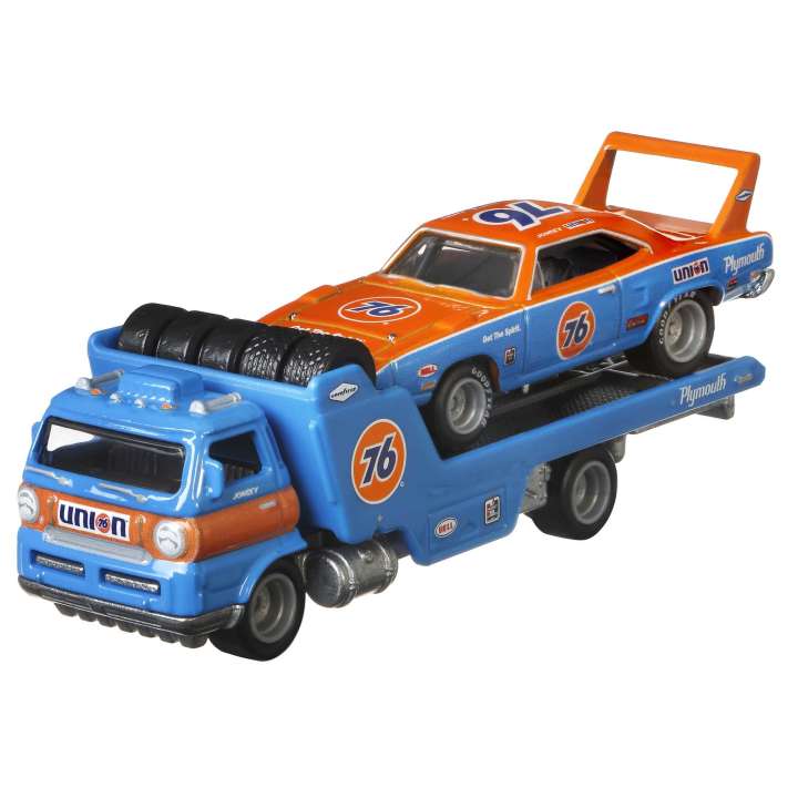 Hot Wheels - Team Transport Truck & Race Car (Styles Vary - One Supplied)