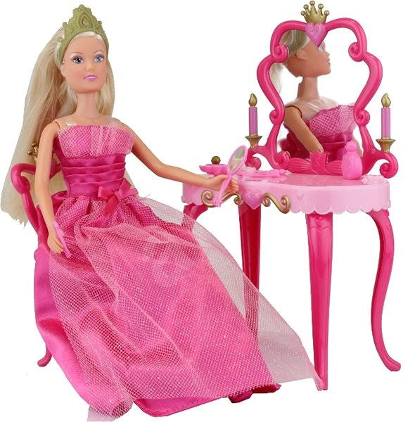 Steffi Love Princess doll with mirror