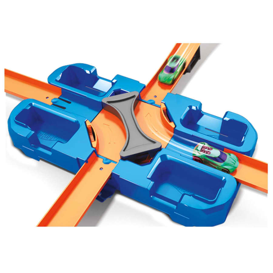 Hot Wheels Track Builder Deluxe Stunt Box – The Entertainer Pakistan