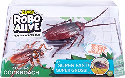 Robo Alive Crawling Cockroach by ZURU